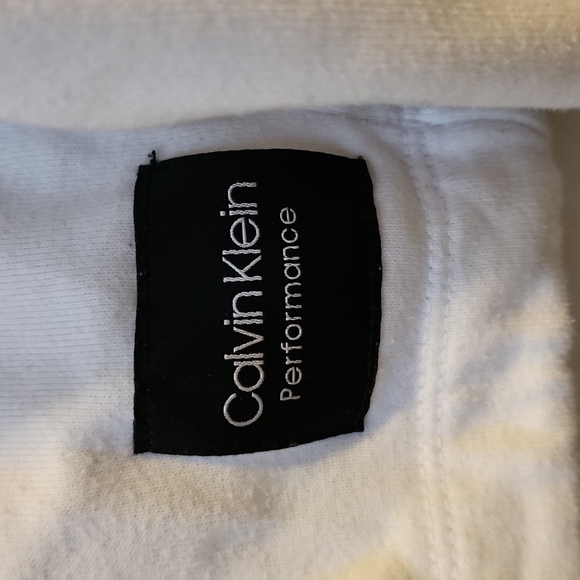Calvin Klein Cropped quarter zip - Picture 3 of 6